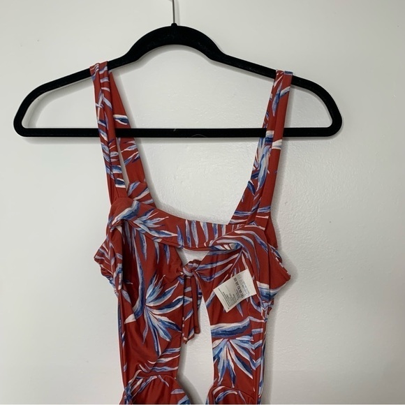 Amuse Society Touch me not floral cut out one piece - Picture 5 of 8